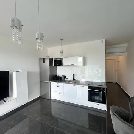 Horvath Apartment